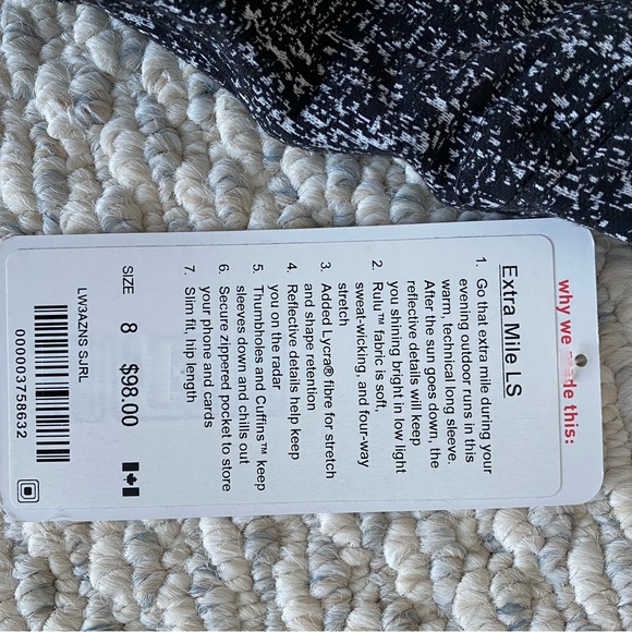 Lululemon long sleeve - Picture 3 of 4